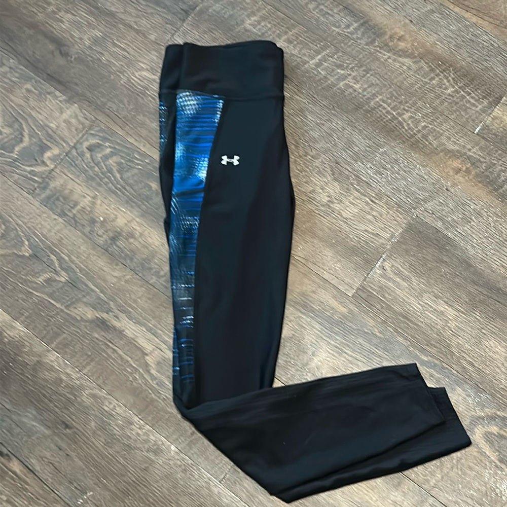 Under Armour Fly By Printed Legging Size Medium W Zipper Pocket Blue and Black